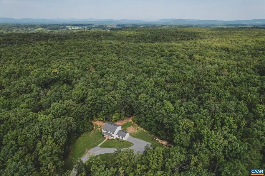 6414 Jefferson Mill Rd, Scottsville, VA 24590 - #2