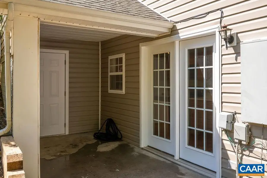 121 Sundrops Ct, Charlottesville, VA 22902 - #2