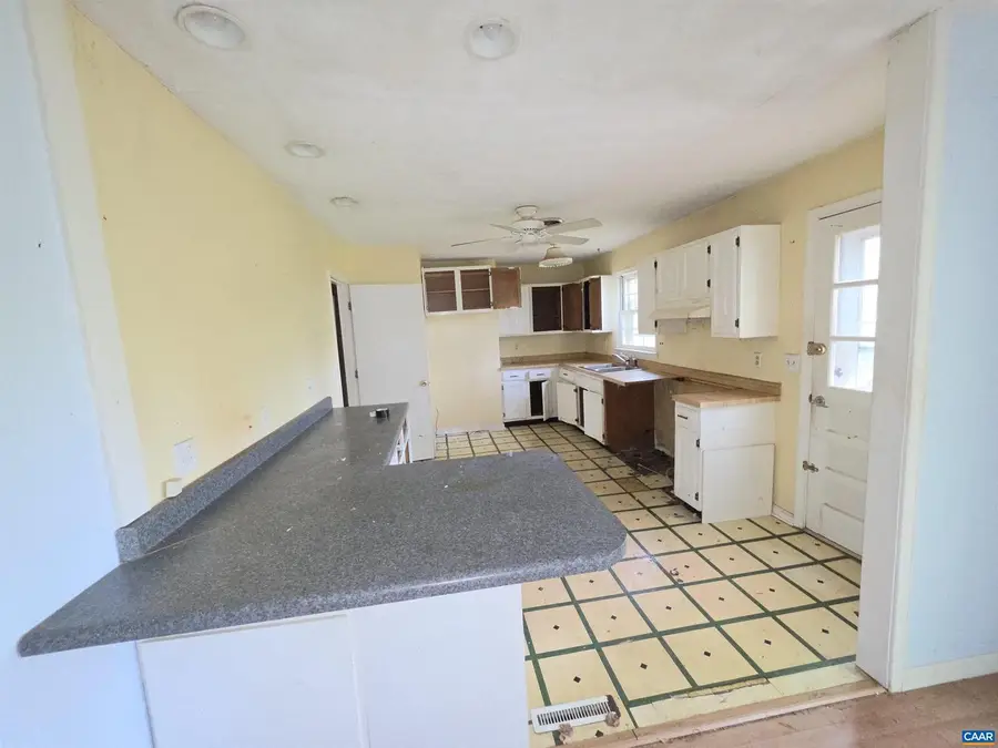 1506 Trailridge Rd, Charlottesville, VA 22903 - #3
