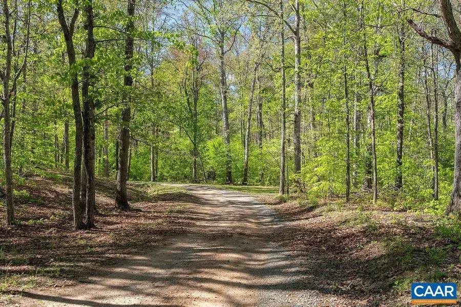 317 Lake View Ln, Palmyra, VA 22963 - #3