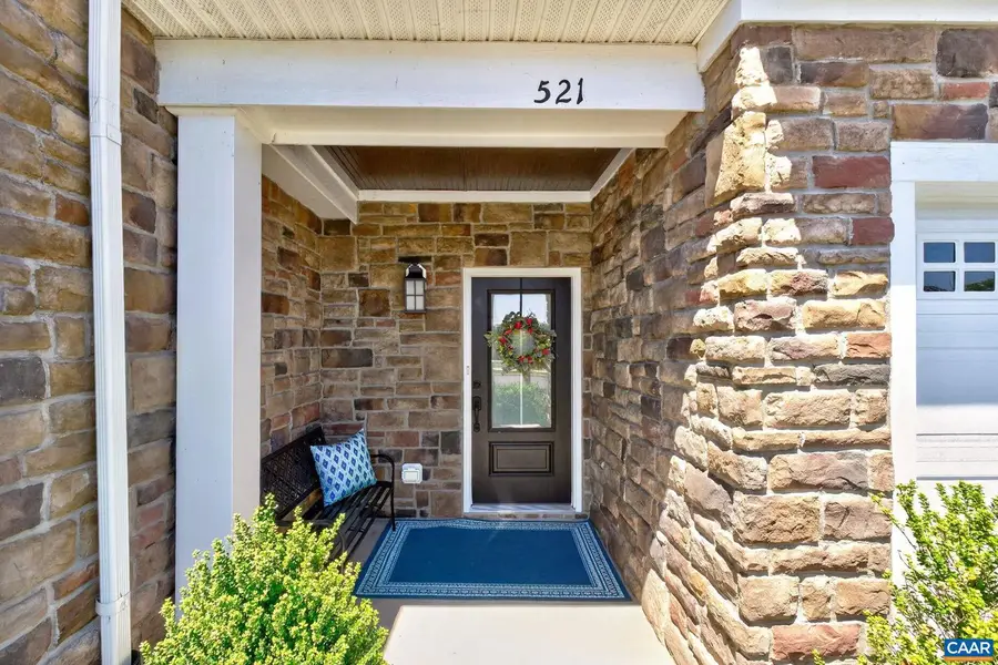 521 Crimson St, Crozet, VA 22932 - #2