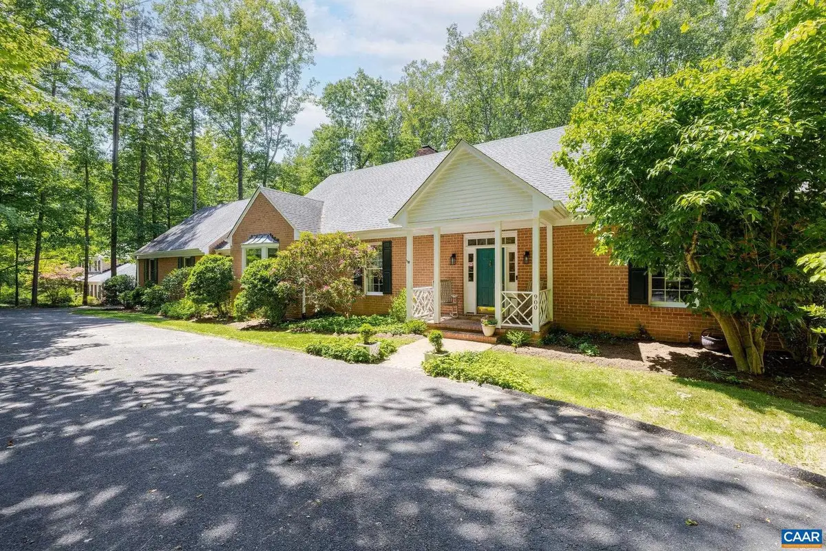 900 Flordon Dr, Charlottesville, VA 22901 - #1