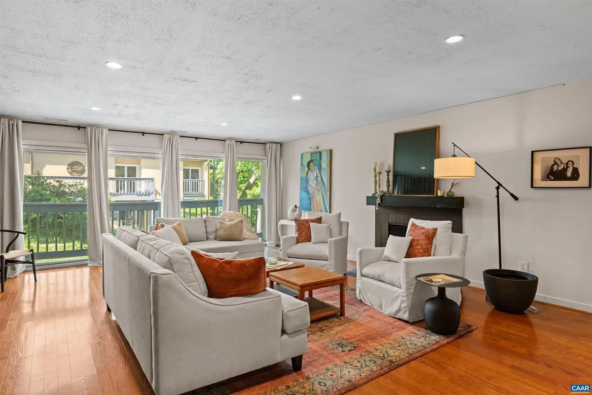 305 Nw 2nd St #a, Charlottesville, VA 22902 - #1