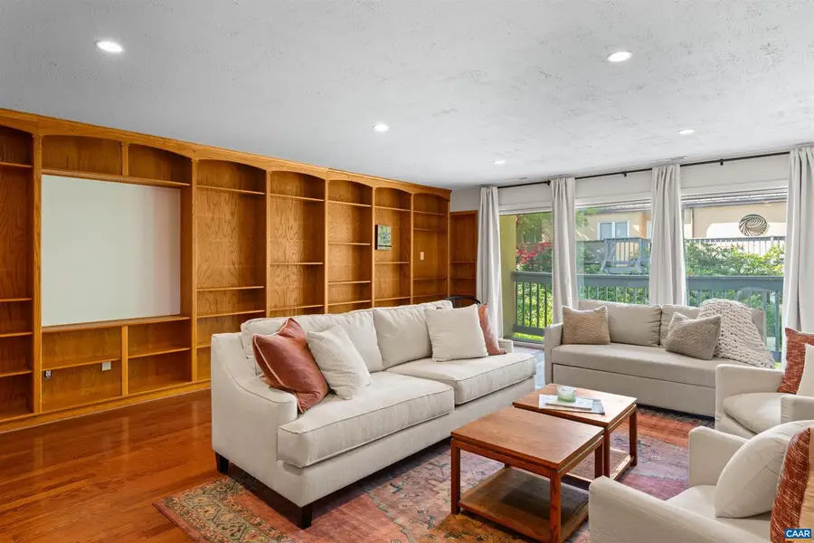 305 Nw 2nd St #a, Charlottesville, VA 22902 - #2