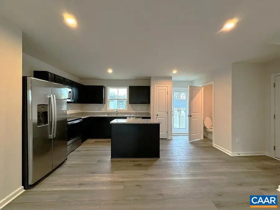 128 Walsh Ln, Waynesboro, VA 22980 - #2
