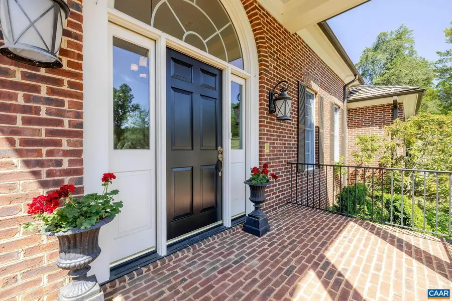 935 Garth Rd, Charlottesville, VA 22901 - #3