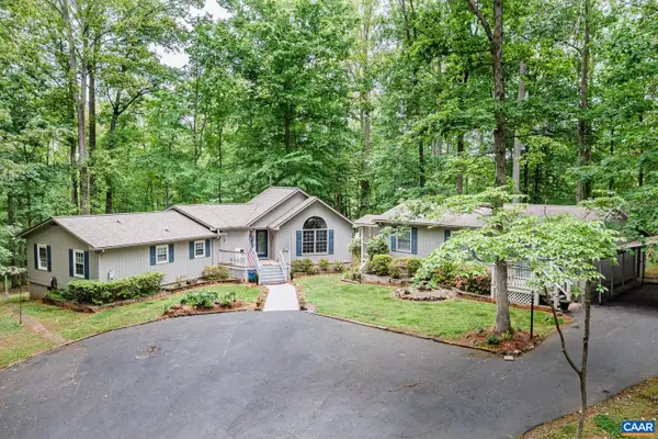 3288 Wooded Acres Ln, CHARLOTTESVILLE, VA 22911