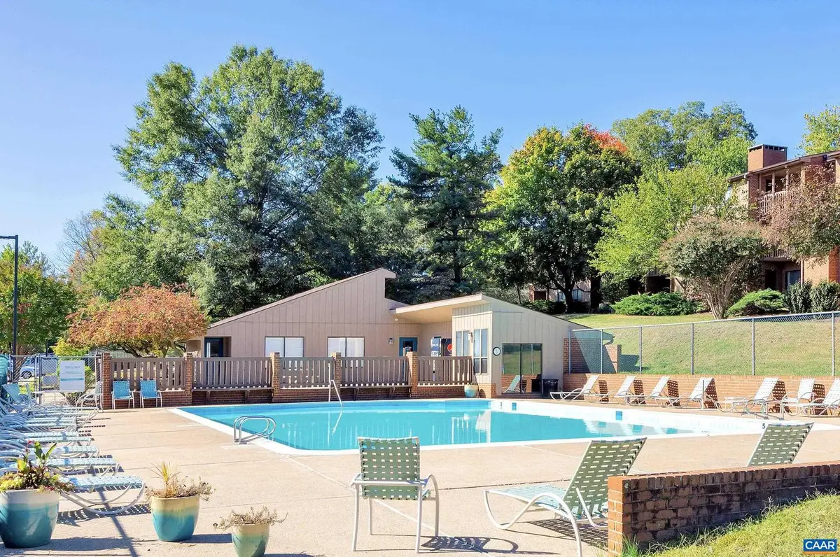 114 Turtle Creek Rd #4, Charlottesville, VA 22901 - #1