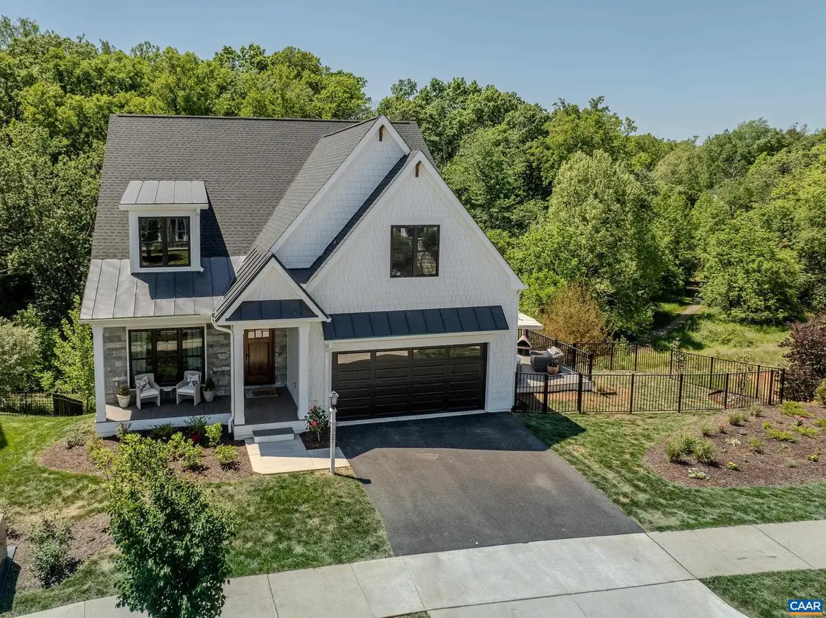 3327 Rowcross St, Crozet, VA 22932 - #1