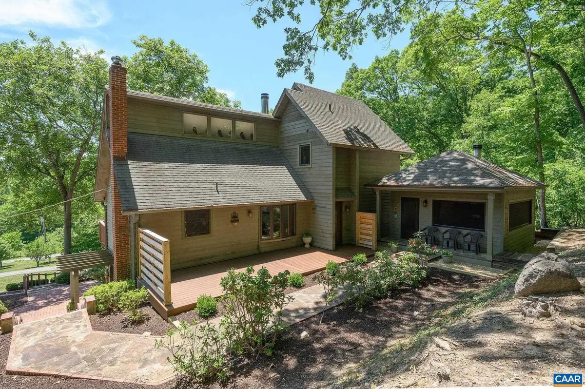 394 Pasturegate Ln, Stanardsville, VA 22973 - #1