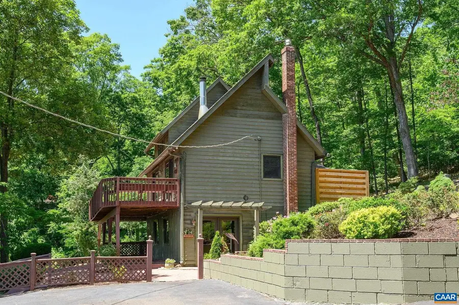 394 Pasturegate Ln, Stanardsville, VA 22973 - #2