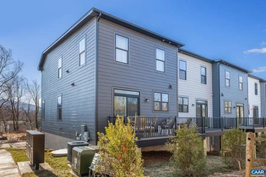 25 Keene Ct, Charlottesville, VA 22903 - #3