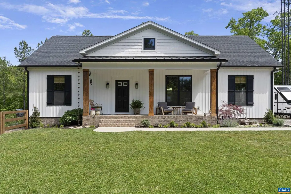 137 Forest Ridge Ln, Scottsville, VA 24590 - #1