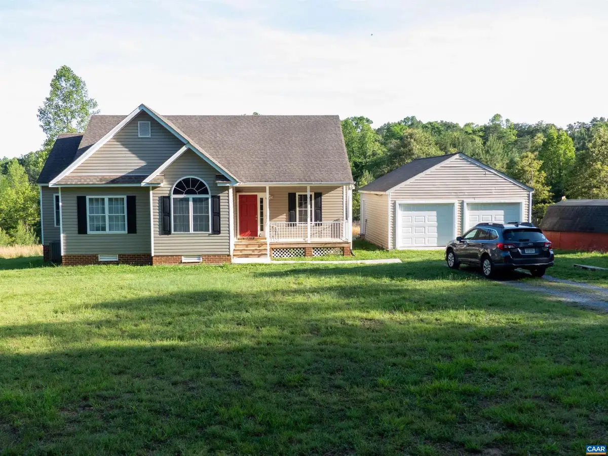 1307 Hardware Rd, Scottsville, VA 24590 - #1