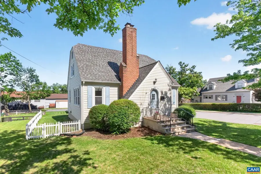 199 N Bath Ave, Waynesboro, VA 22980 - #2