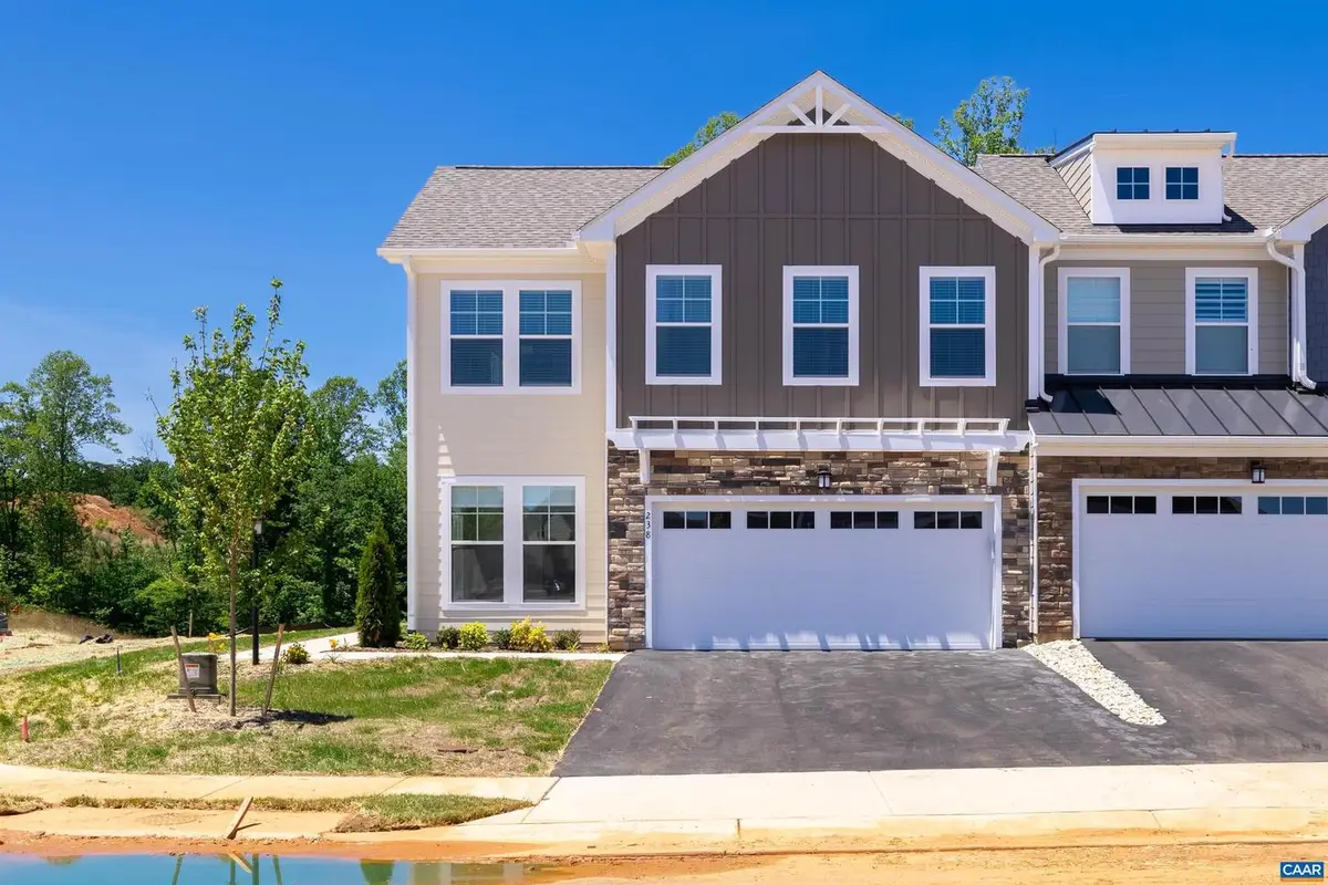 238 Winterberry Dr, Zion Crossroads, VA 22942 - #1
