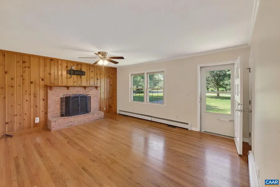 18 Windy Acres Cir, Afton, VA 22920 - #3