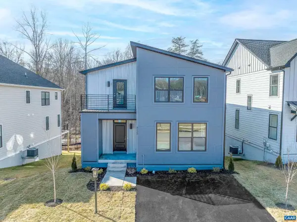 22f Wardell Crest, CHARLOTTESVILLE, VA 22902