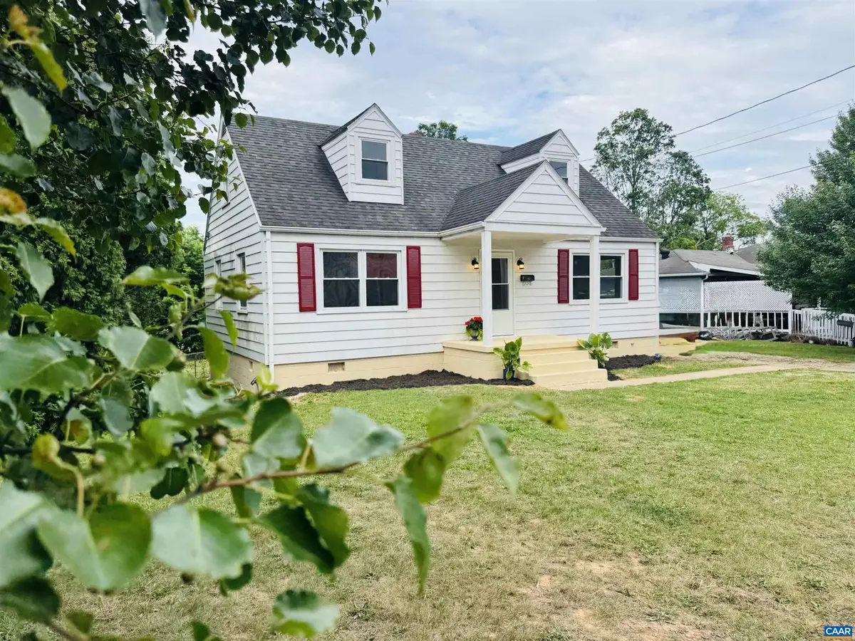 1607 Skymont Cr, Staunton, VA 24401 - #1