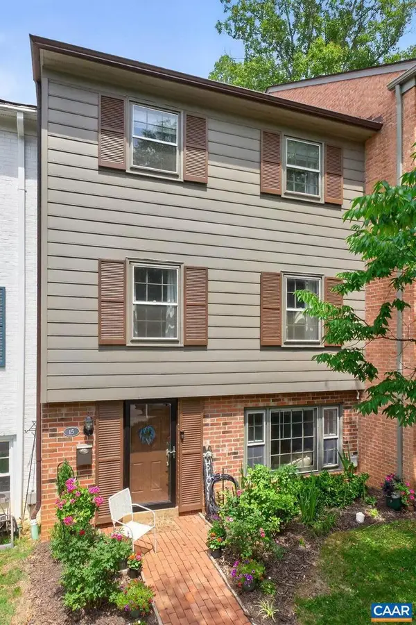 15 Georgetown Green, CHARLOTTESVILLE, VA 22901