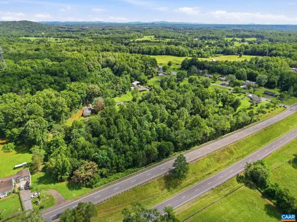 N Seminole Trl, BRIGHTWOOD, VA 22715