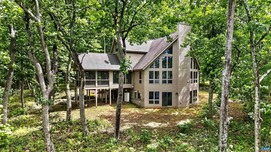 24 Pedlars Pt, Wintergreen, VA 22967 - #3