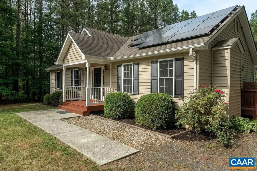 1166 Georgia Creek Rd, Scottsville, VA 24590 - #2