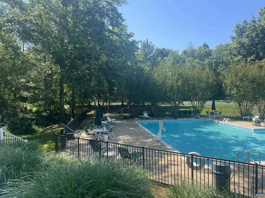 560 Rolling Valley Ct, Charlottesville, VA 22902 - #3