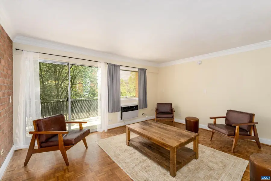 1800 Jefferson Park Ave #5, Charlottesville, VA 22903 - #3