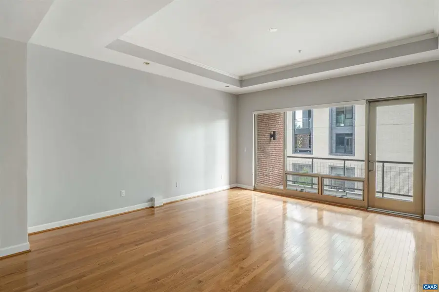 112 Se 5th St #3d, Charlottesville, VA 22902 - #2