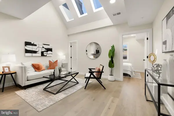 2606 41st St Nw #five, WASHINGTON, DC 20007