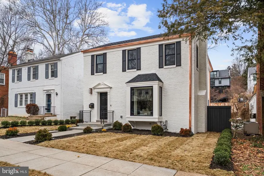 3639 Alton Pl Nw, Washington, DC 20008 - #3