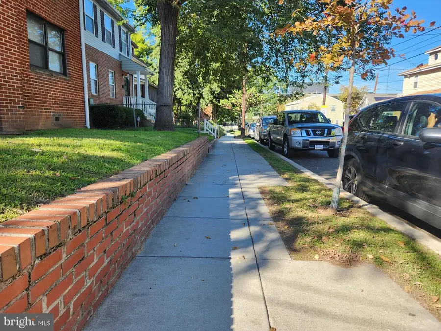 1126 48th Pl Ne, Washington, DC 20019 - Image #2