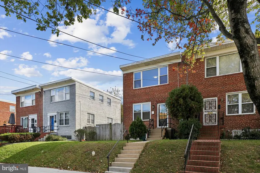 4005 Clay Pl Ne, Washington, DC 20019 - Image #3