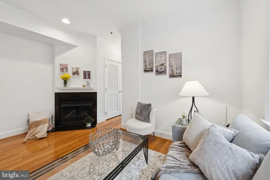 1438 Columbia Rd Nw #305, Washington, DC 20009 - Image #2