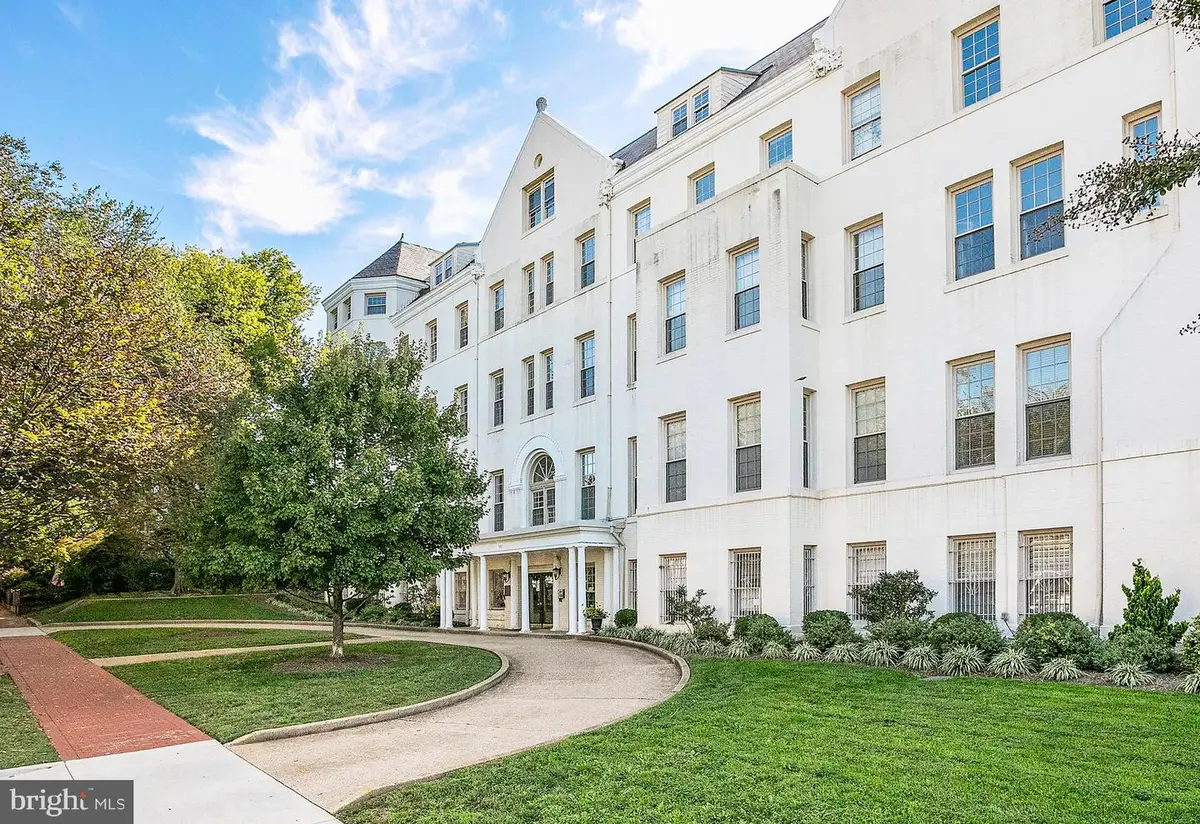 101 North Carolina Ave Se #110, Washington, DC 20003 - Image #1