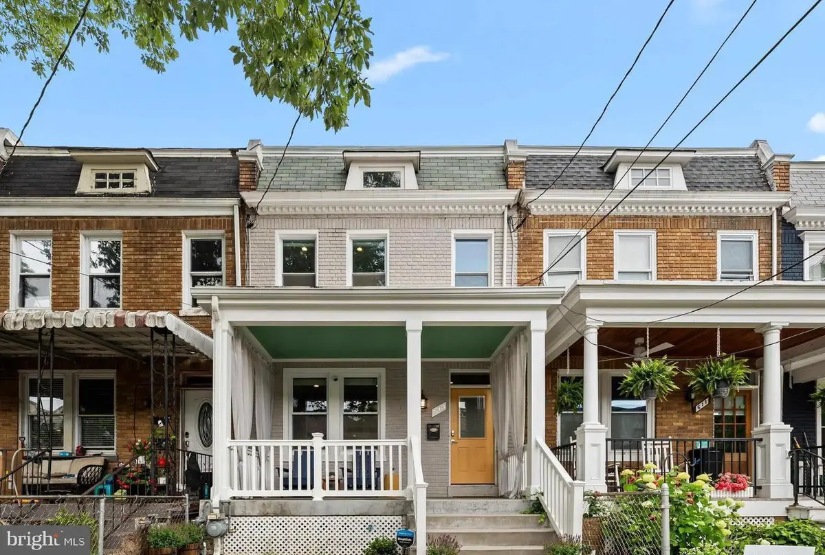 613 Longfellow St Nw, Washington, DC 20011 - Image #1