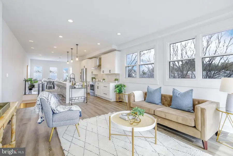 424 Taylor St Nw #b, Washington, DC 20011 - Image #2