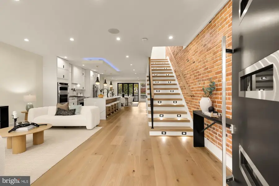 1406 Buchanan St Nw, Washington, DC 20011 - Image #3