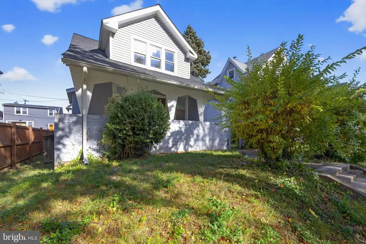 1211 Delafield Pl Nw, Washington, DC 20011 - Image #1