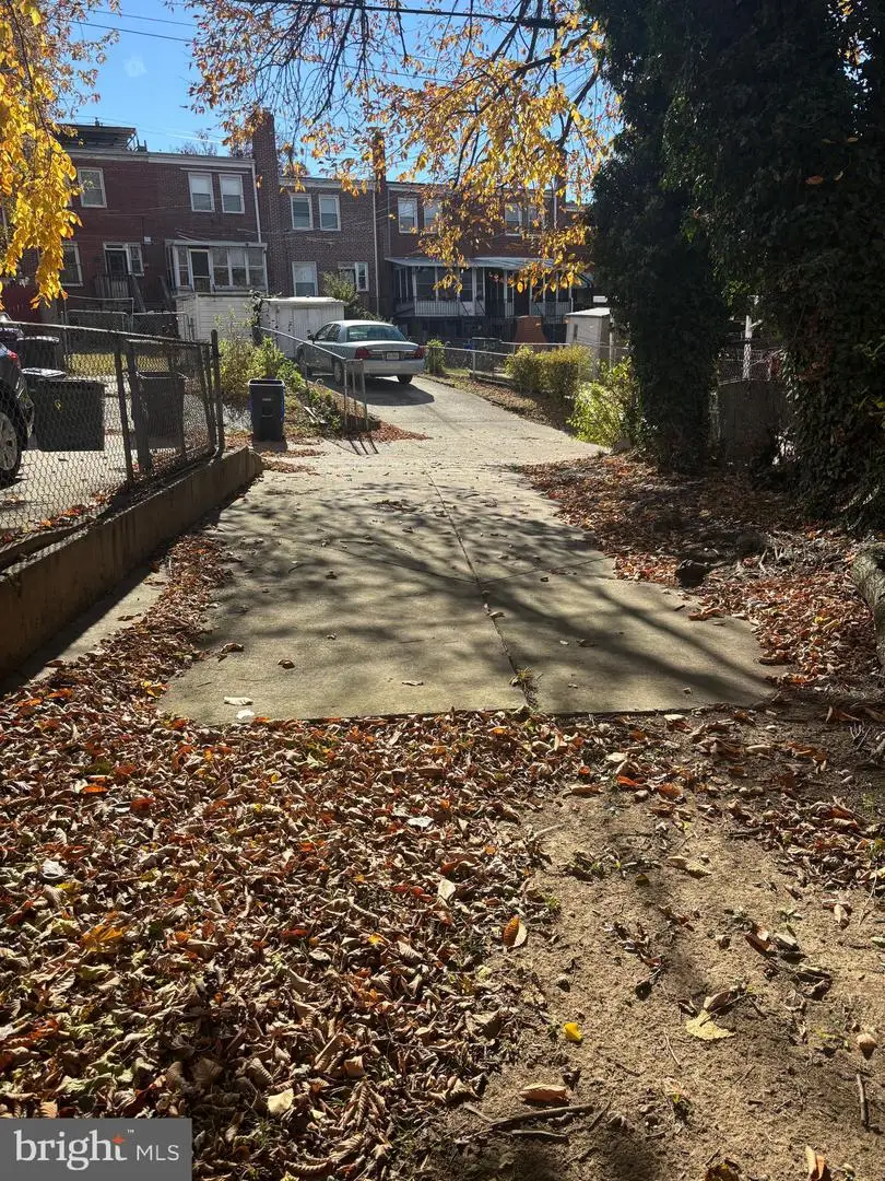 29 Buchanan St Ne, Washington, DC 20011 - Image #2