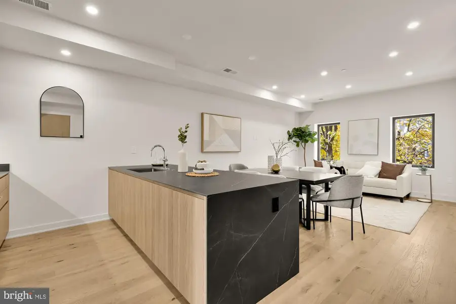 2647 41st St Nw #4, Washington, DC 20007 - Image #3