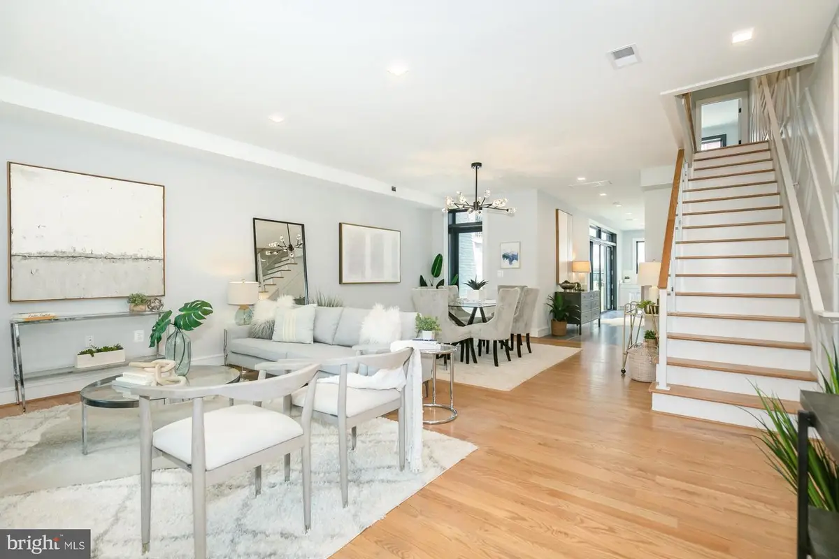 1015 O St Nw, Washington, DC 20001 - Image #1