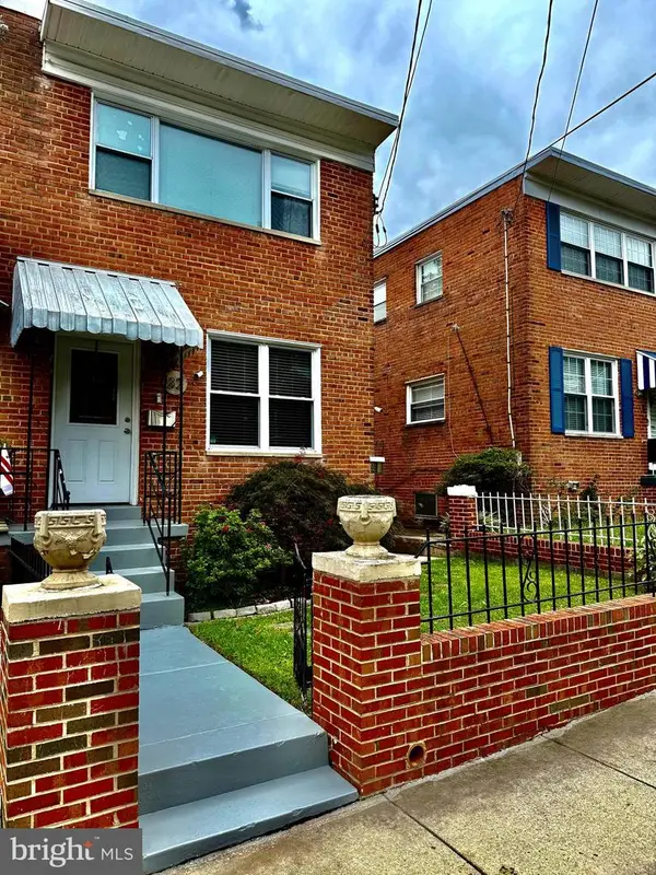 32 Underwood St Nw, WASHINGTON, DC 20012