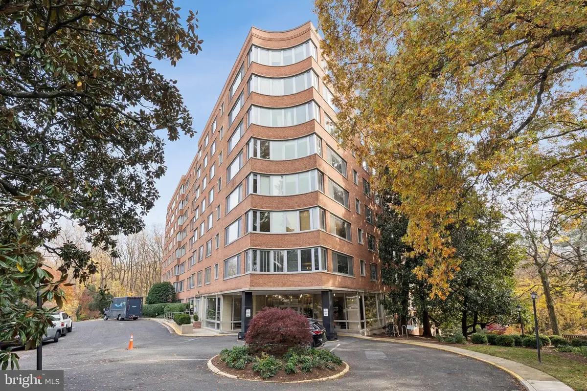 4200 Cathedral Ave Nw #815, Washington, DC 20016 - Image #1