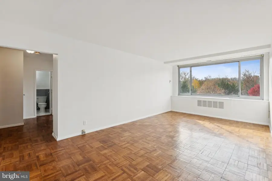 4200 Cathedral Ave Nw #815, Washington, DC 20016 - Image #2