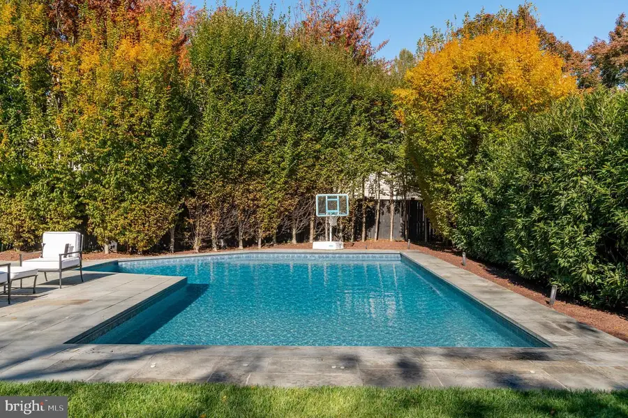 5020 Palisade Ln Nw, Washington, DC 20016 - Image #2