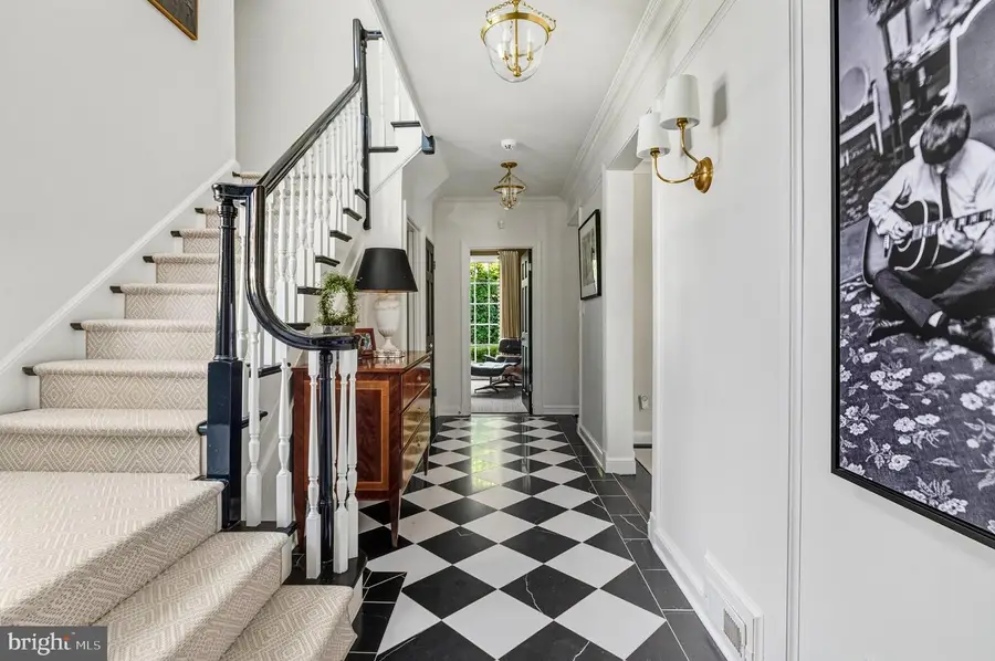 5020 Palisade Ln Nw, Washington, DC 20016 - Image #3