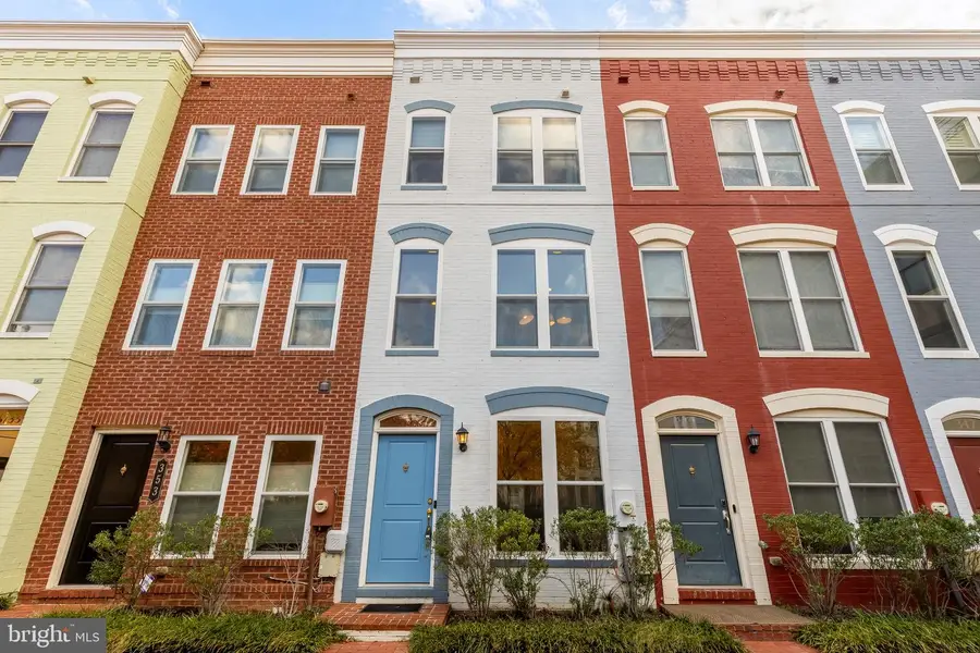 351 L St Se, Washington, DC 20003 - Image #2