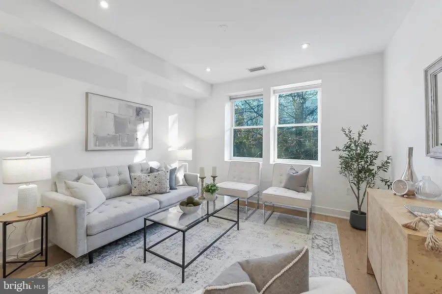 4017 Davis Pl Nw #6, Washington, DC 20007 - Image #3